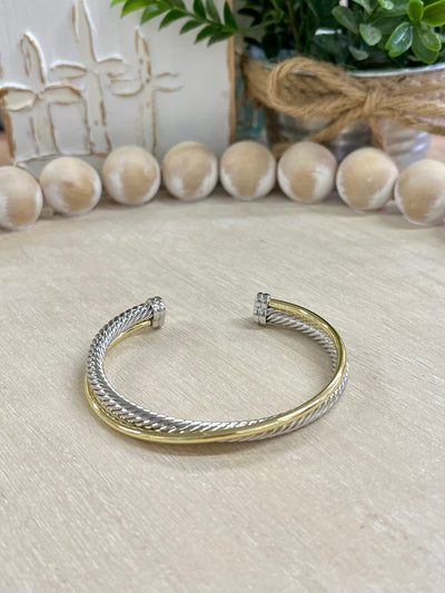 Cable Single Crossover Bracelet