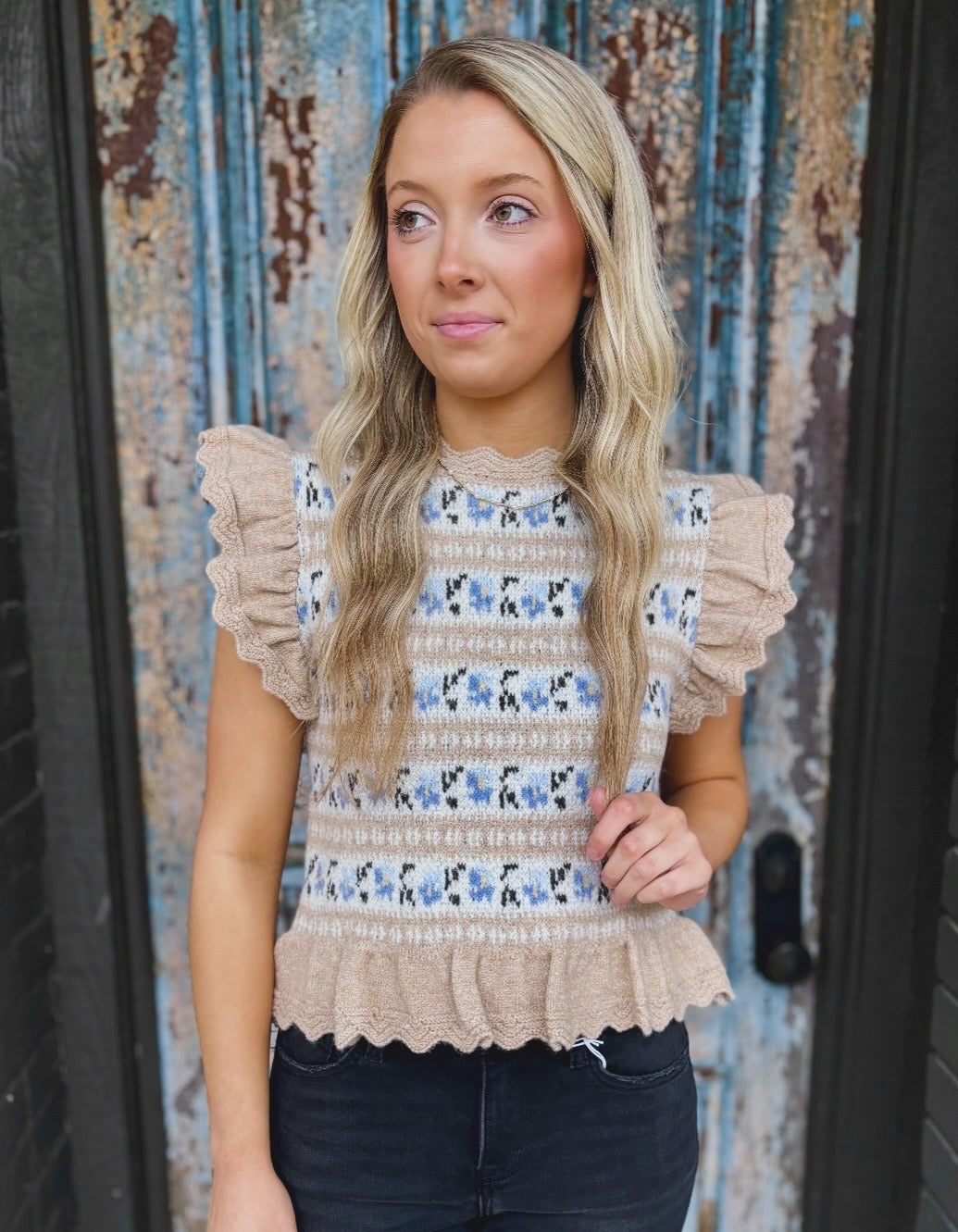 Daisy Darling Top- Taupe