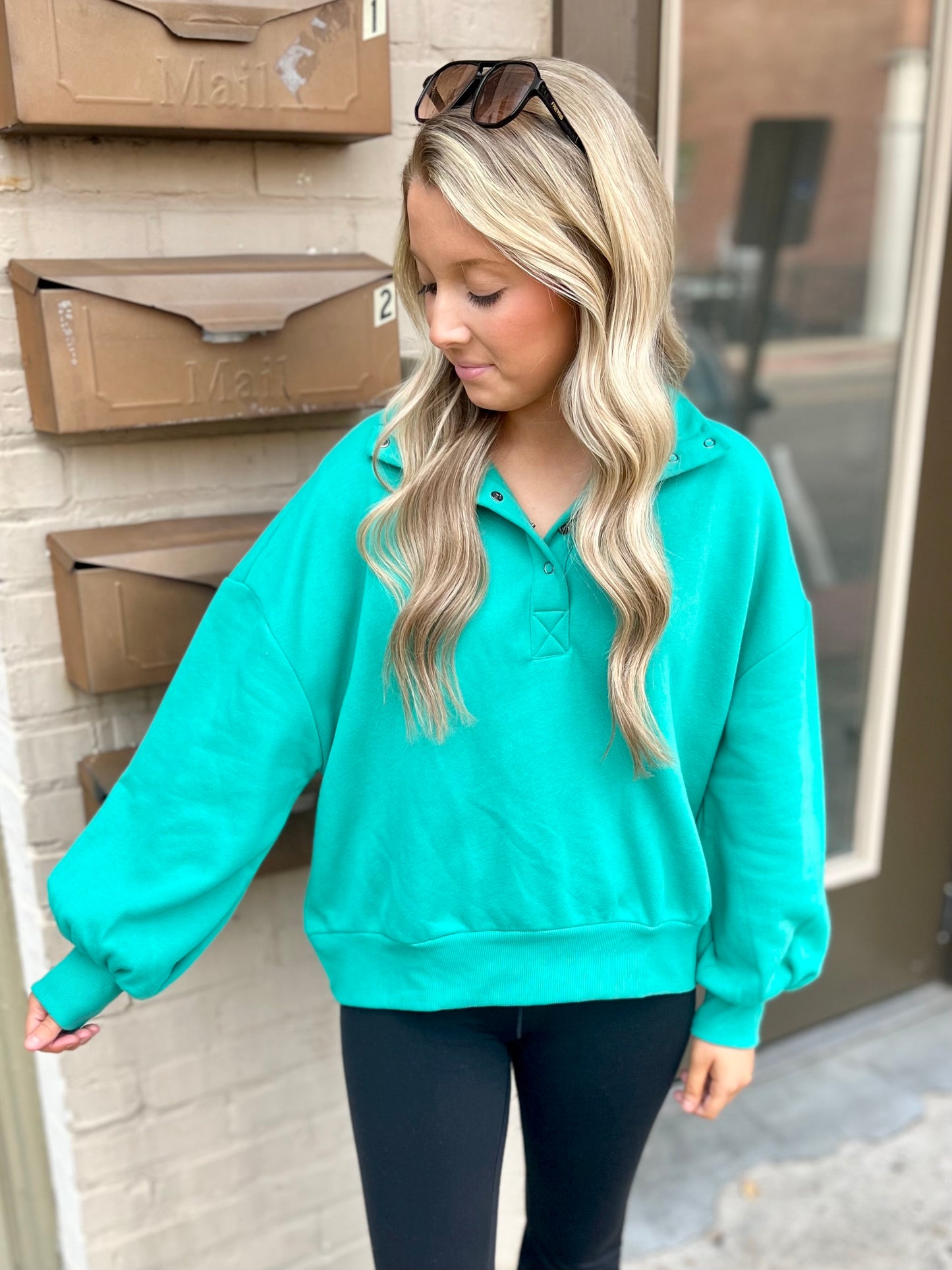 Henley Pullover- Green