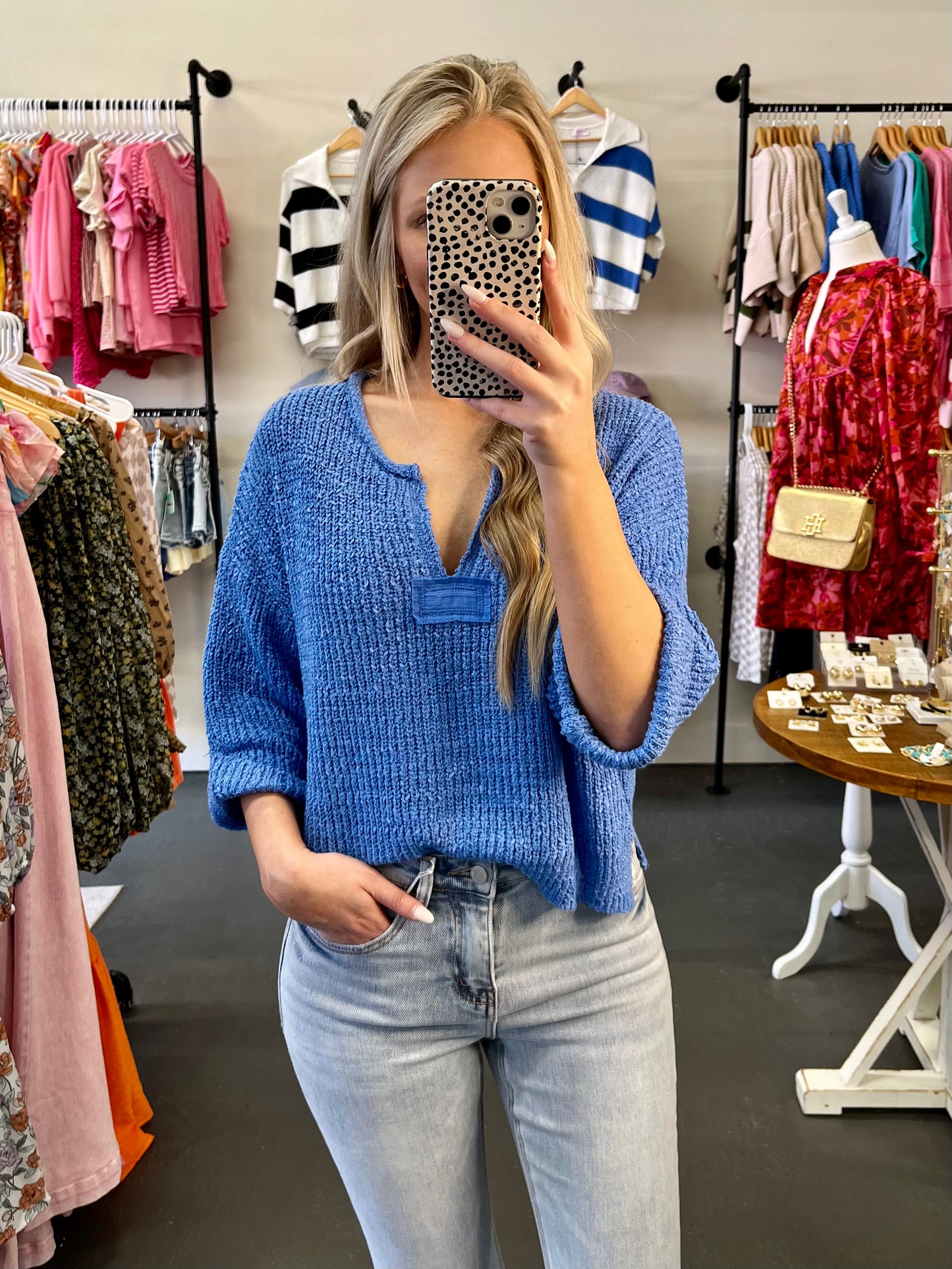 Cropped Patch Sweater-Blue