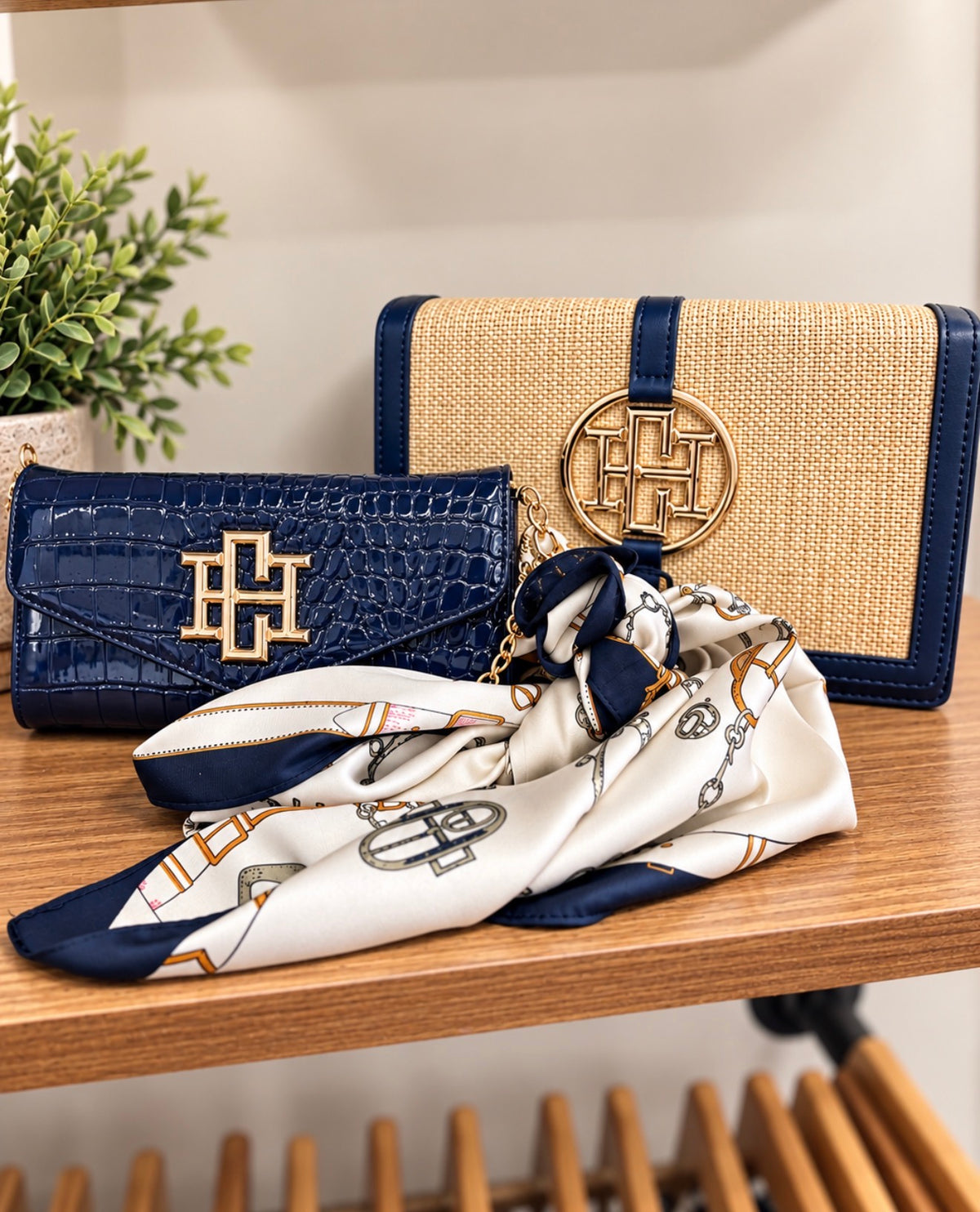Cecilia Natural Crossbody- Natural/Navy