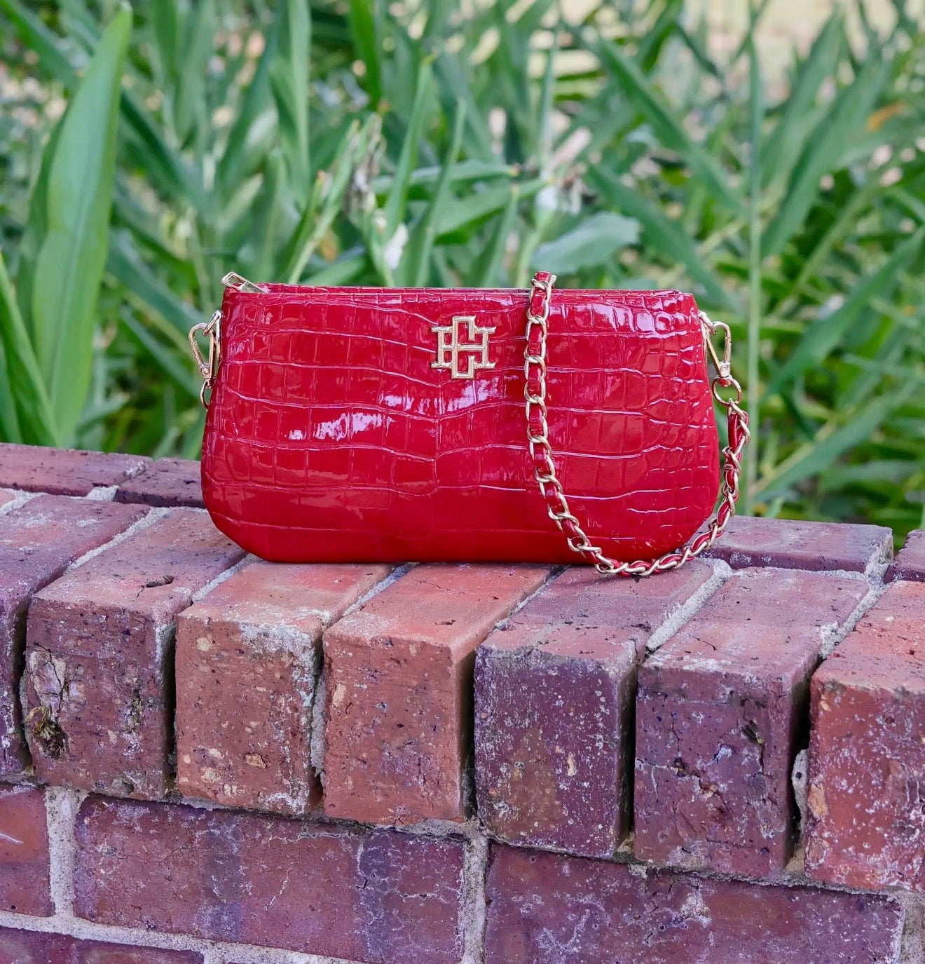 Livi Crossbody- Red